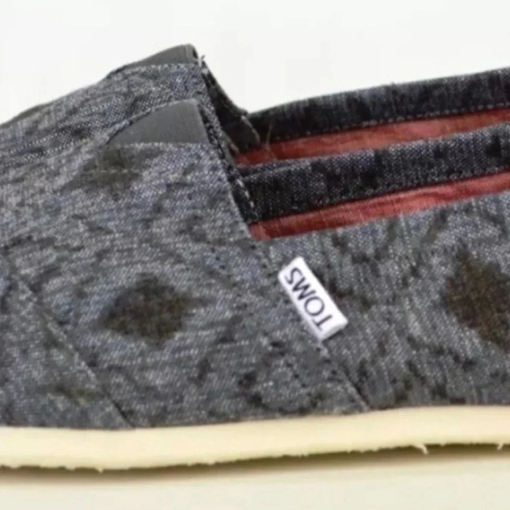 Brand New Without Box Toms+ Men Geometric Ikat Classics Size 9